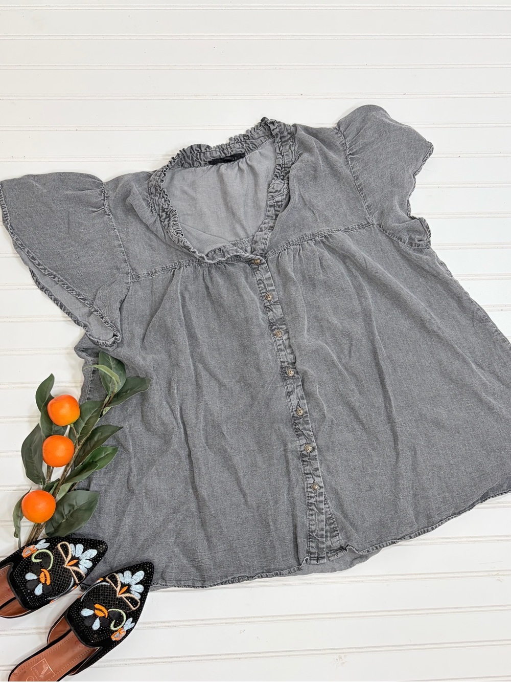 Jane & Delancey Mineral Wash Short Sleeve Button Up Shirt